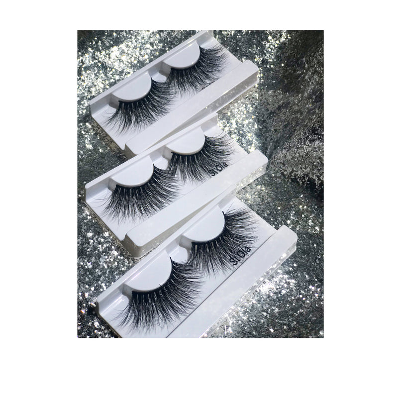 Wynnk Lashes Make Me Up Collection